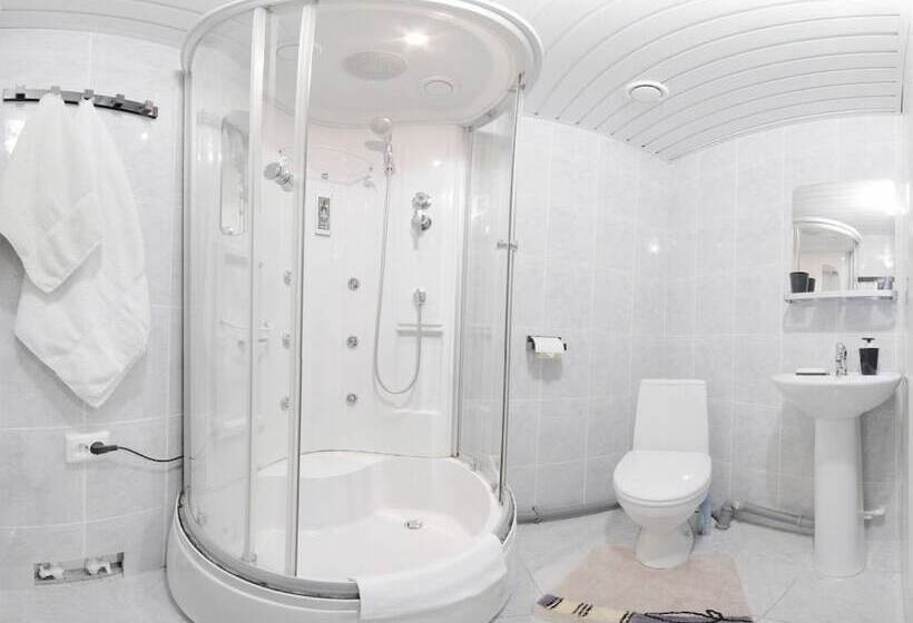 Quarto Superior, Lait Hotel On Bebelya