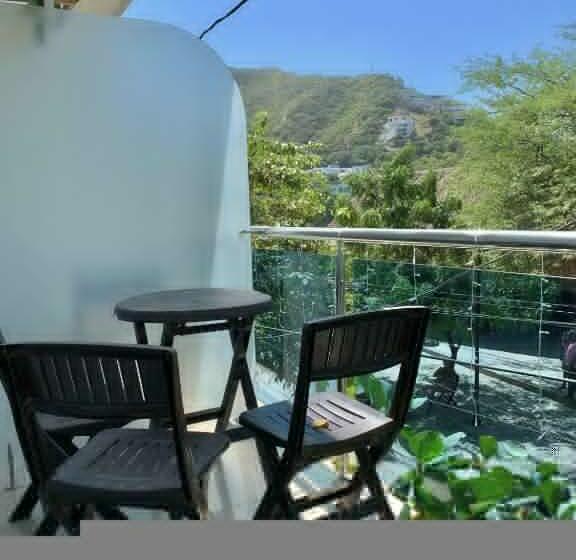 اتاق استاندارد با بالکن, Hostal Viña Del Mar