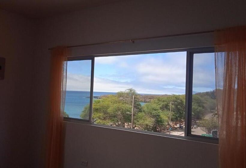 Quarto Triplo Estandar com Sacada, Cabañas Don Jorge