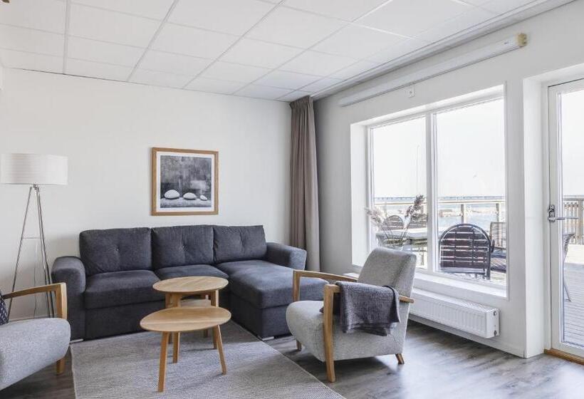 דירת שני חדרים, L Hamnen