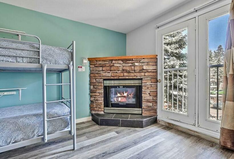 ルームシェアのワンベッド, Samesun Banff Hostel