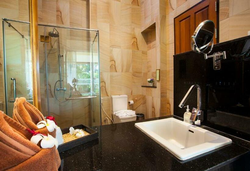 Номер Deluxe с Балконом, Pattra Vill Resort