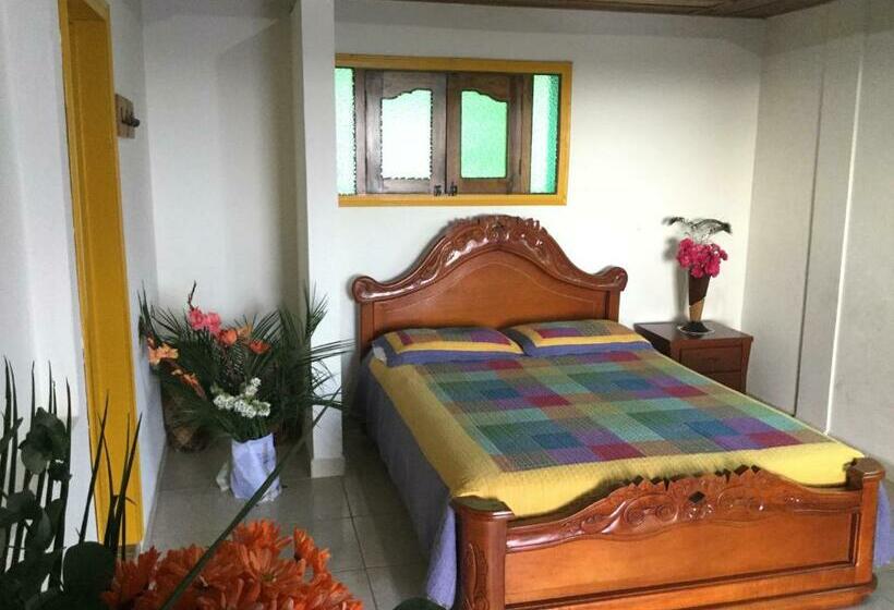 带阳台的豪华间, Casa Pachamama