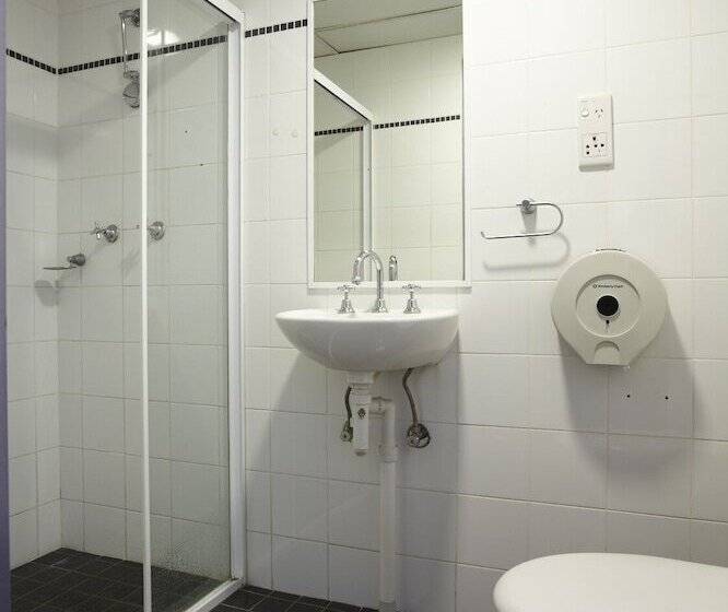 공동 객실, Big Backpackers Hostel