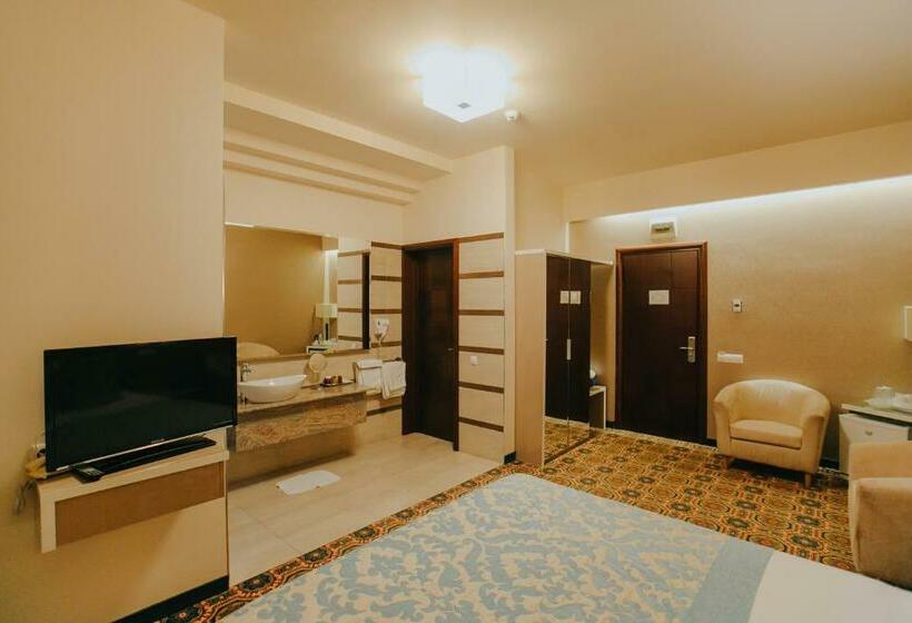 اتاق استاندارد, Romanita