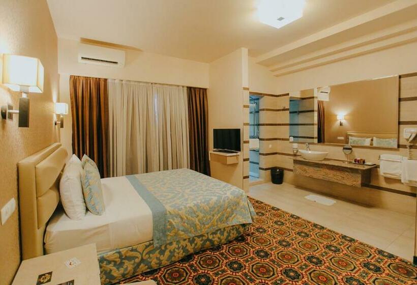 اتاق استاندارد, Romanita