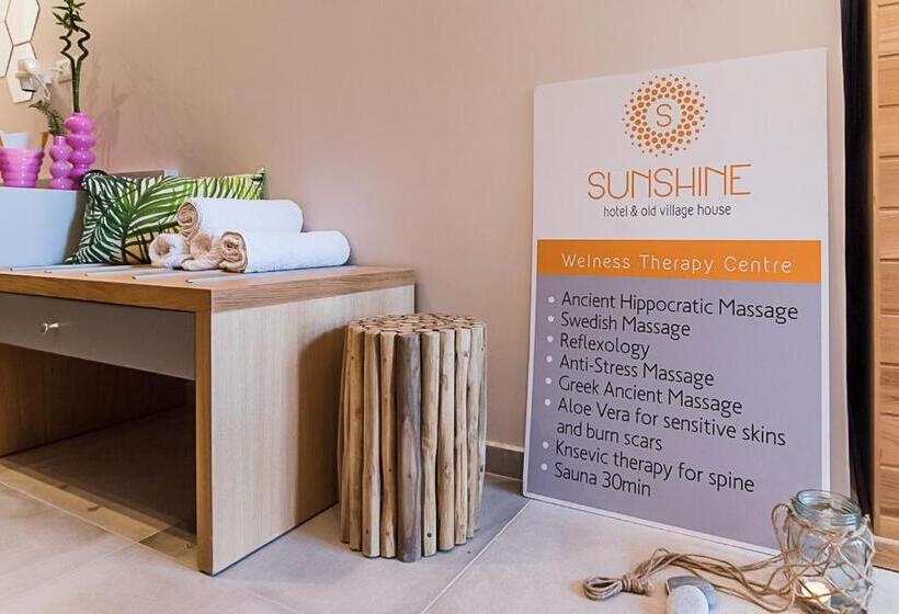 اتاق استاندارد با چشم‌انداز استخر, Sunshine Studios