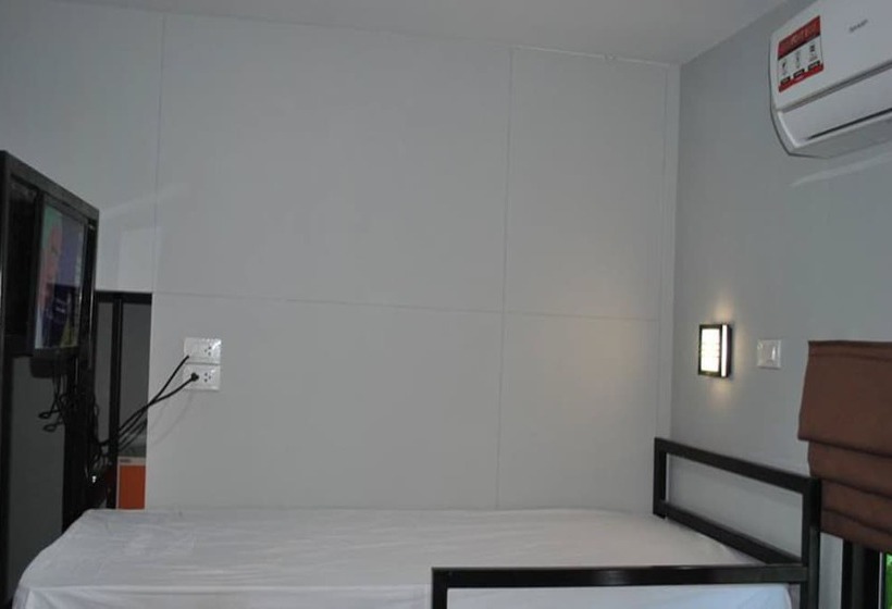 Кровать в Общей Комнате, Sirinsamui Boutique Hostel