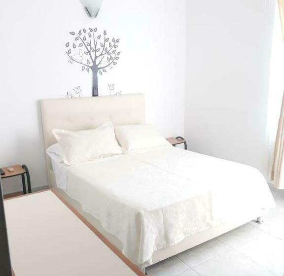 스탠다드 발코니 룸, Miami En Melgar