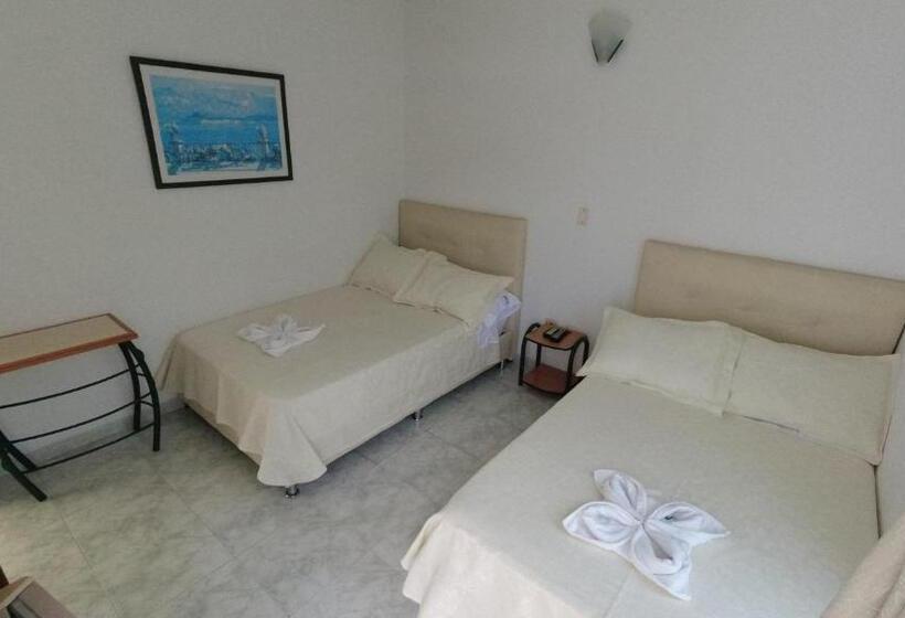 발코니가 있는 4인용 스탠다드 룸, Miami En Melgar