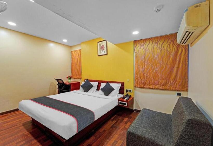 اتاق لوکس سه تخته, Super Townhouse Anna Salai