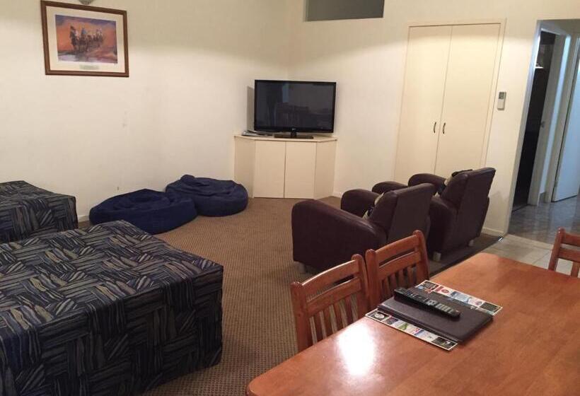 패밀리 스위트, Criterion Hotel Motel Rockhampton