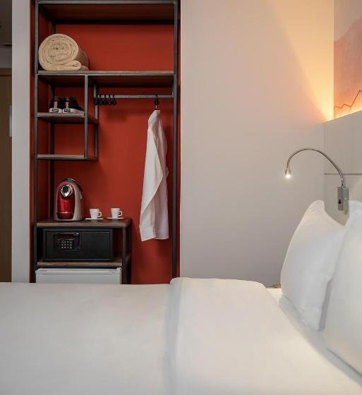 Номер Премиум, Intercity Cidade Baixa