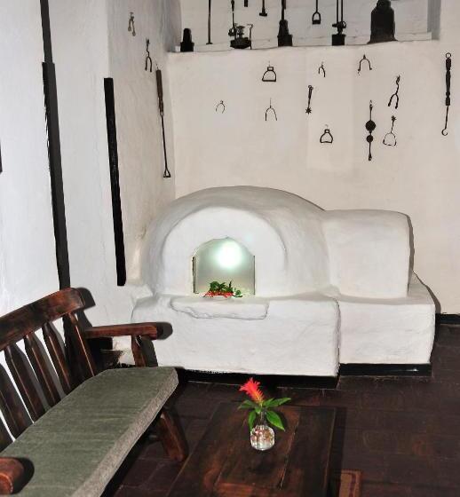 Полулюкс, Mision Santa Barbara Rnt 4799