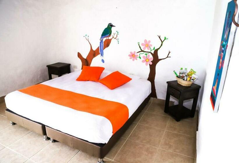 Quarto Estandar, Parque De Los Arrieros
