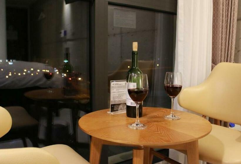 Номер Стандарт, Stay Interview Jeju