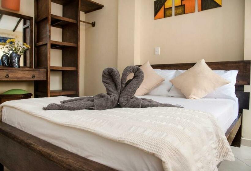 Номер Стандарт, Macondo Hostel