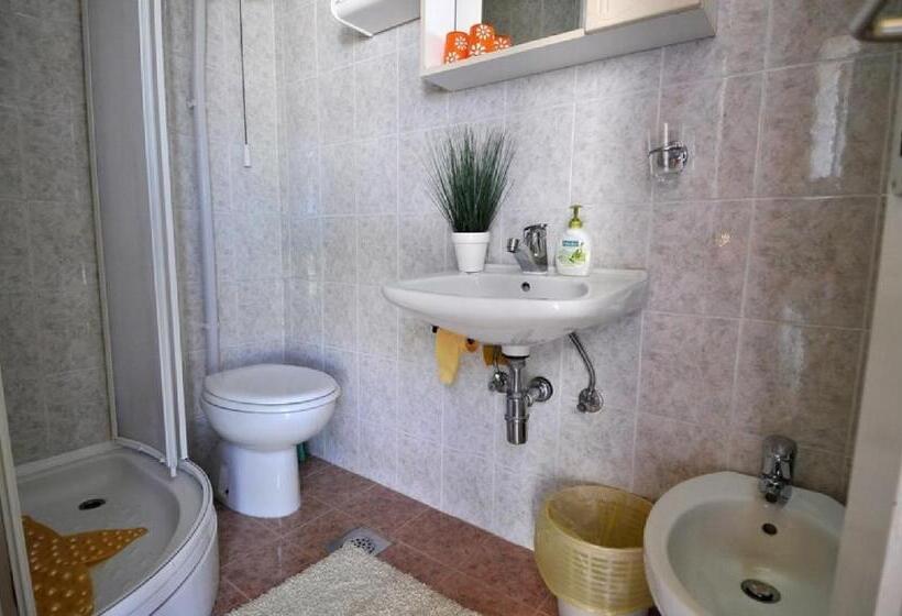 غرفة قياسية مزوَّدة بتراس, Villa Katarina