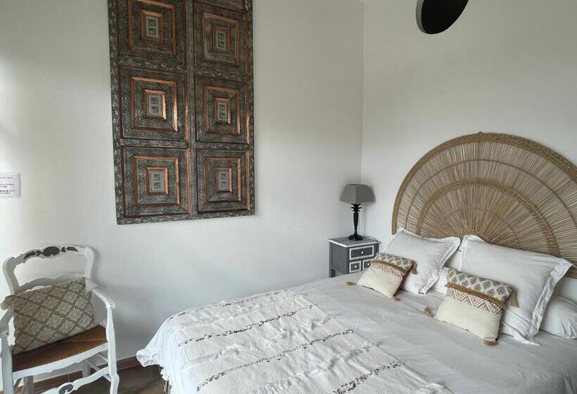 Номер Стандарт, B&b Le Mas Du Galoubet