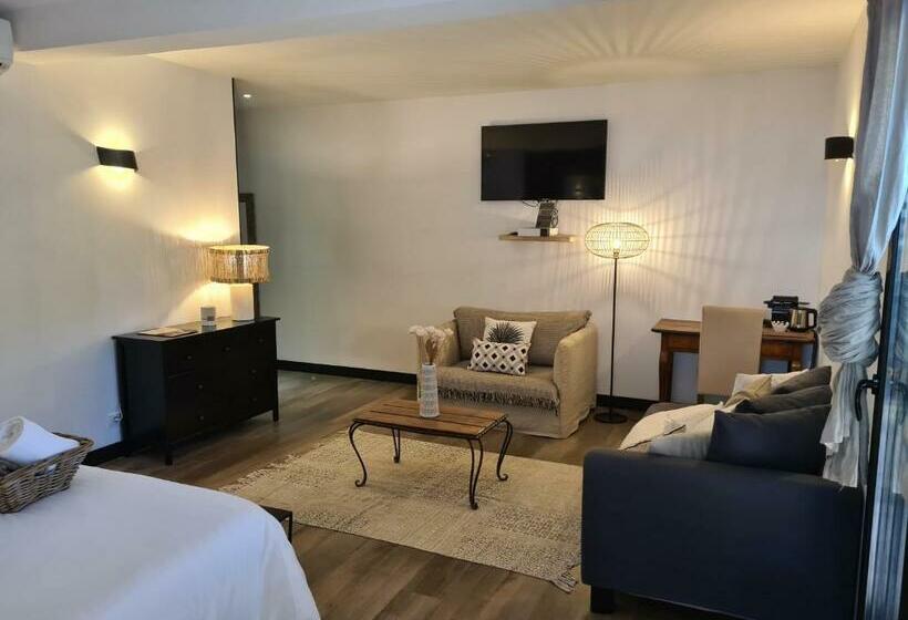 سوئیت با تخت بزرگ, Chambre D Hôte Casa Maredda