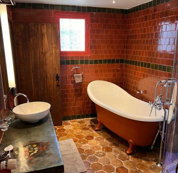 اتاق راحتی, Demeure Des Vieux Bains