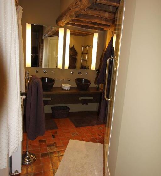 سوییت خانوادگی, Demeure Des Vieux Bains