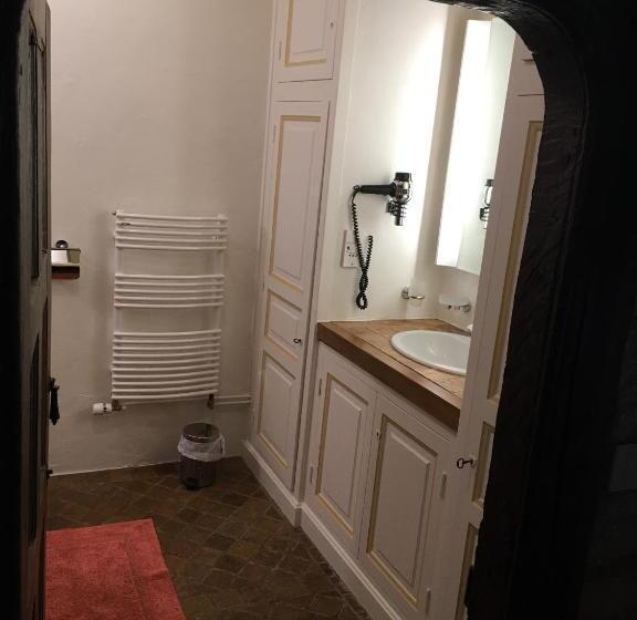 سوییت لوکس, Demeure Des Vieux Bains