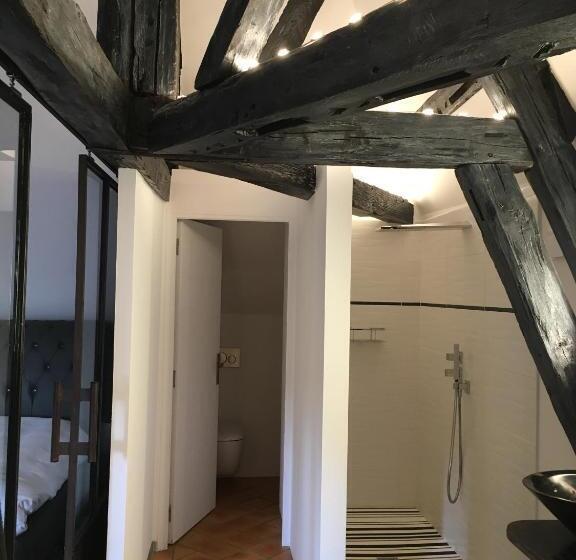 سوئیت 2 خوابه, Demeure Des Vieux Bains