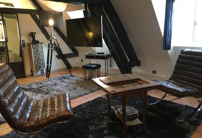 سوئیت 2 خوابه, Demeure Des Vieux Bains