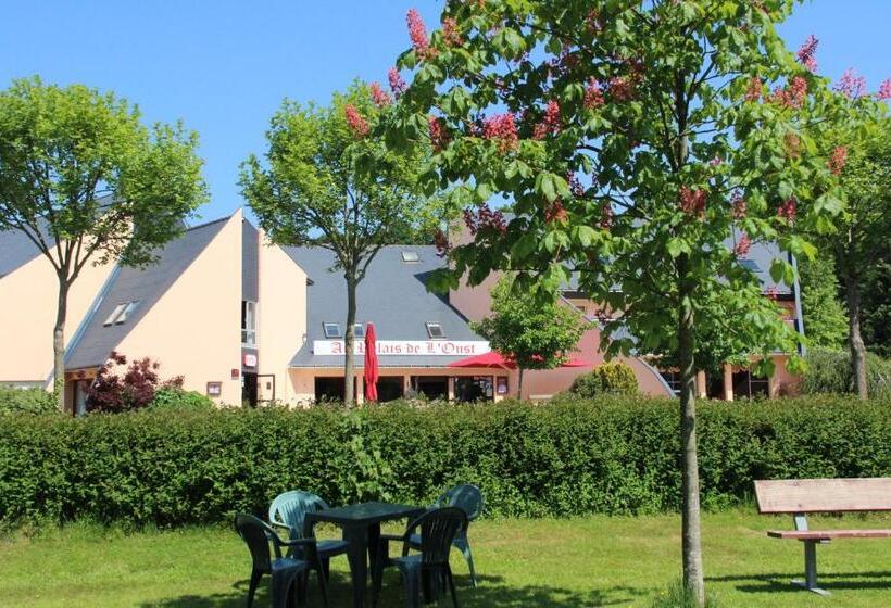 Семейный Номер, Au Relais De L Oust