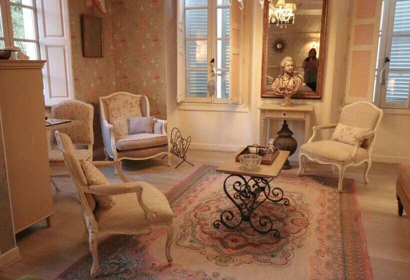 스위트, La Maison Du Frene