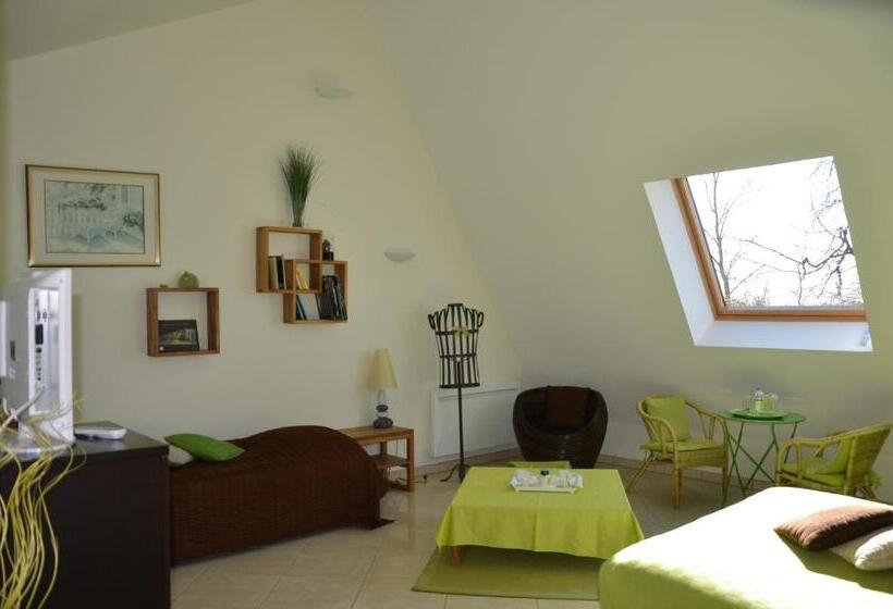 اتاق خانوادگی, La Villa Antalya