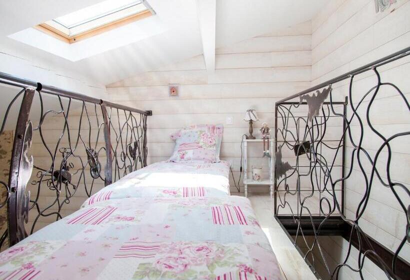 חדר סטנדרט לארבעה, Les Chambres De La Forge Des Collines