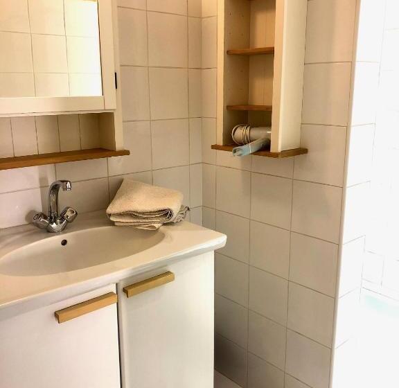 اتاق استاندارد با چشم‌انداز باغ, B&b Villa Roumanille
