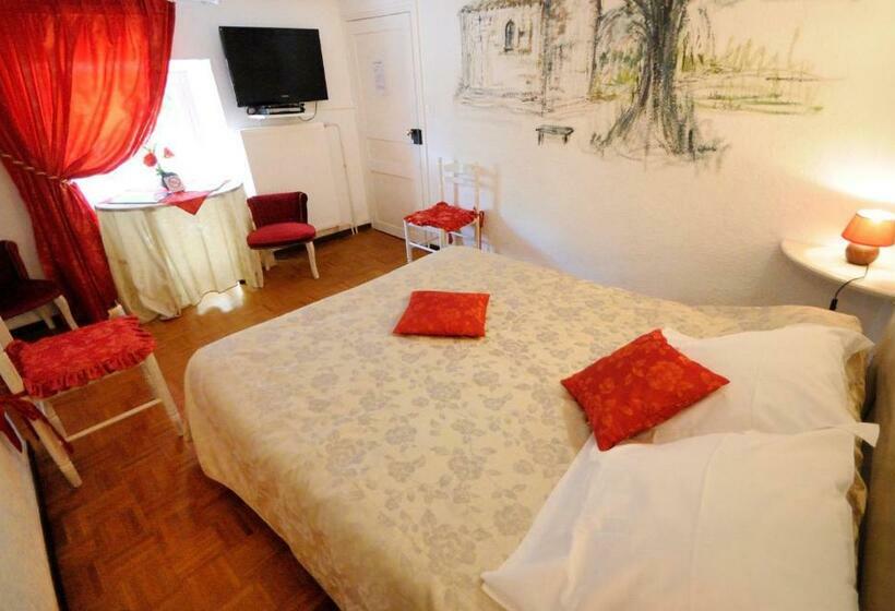 غرفة قياسية, Domaine De Majastre