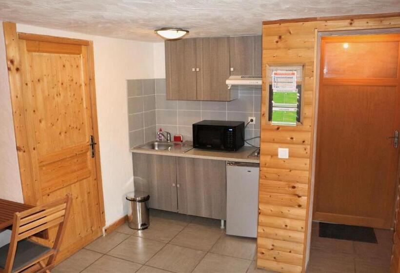 Семейное Студио, La Jarbelle   Gîte Et Spa