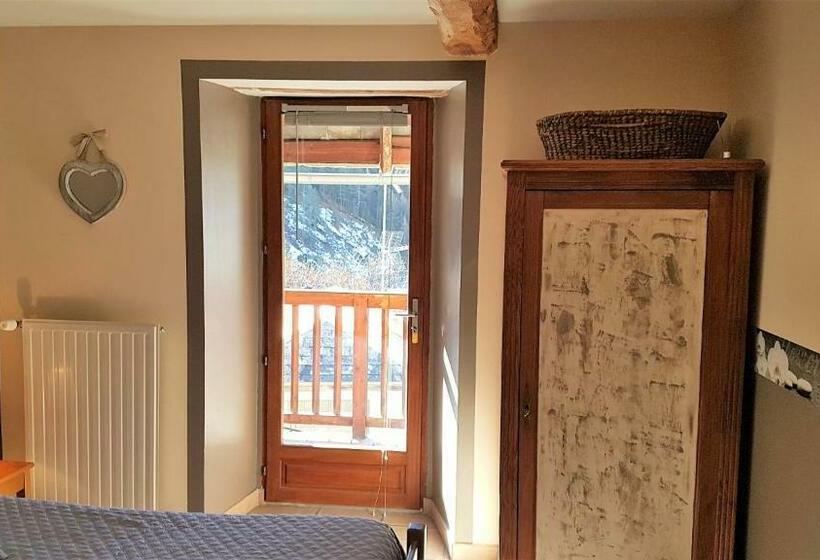 Номер Стандарт Вид на Горы, La Jarbelle   Gîte Et Spa