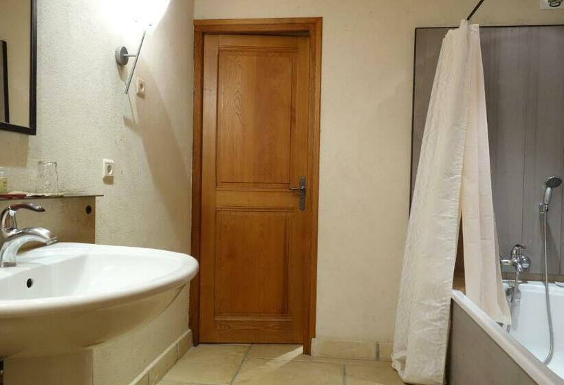 חדר סופריור, La Vallombreuse