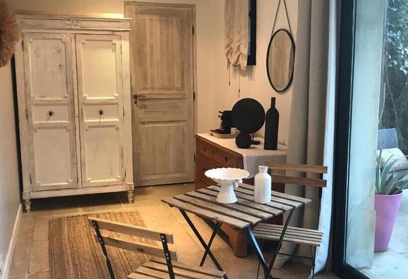 Номер Стандарт с Гидромассажем, Le Clos De La Chèvre Sud