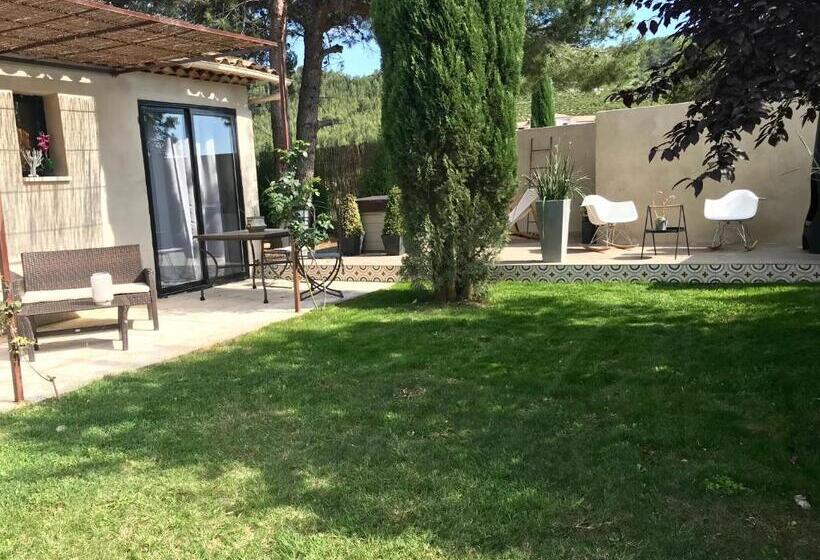 Номер Стандарт с Гидромассажем, Le Clos De La Chèvre Sud
