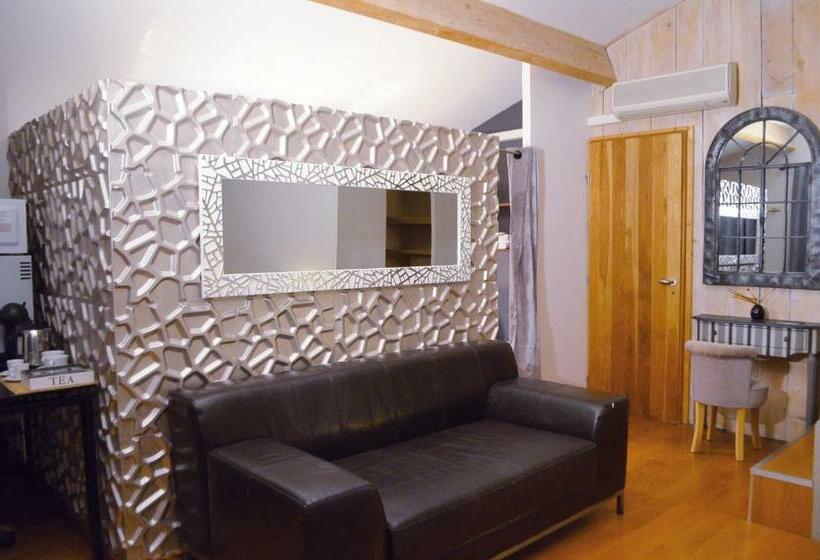 스위트, Les Terrasses De Castelnau