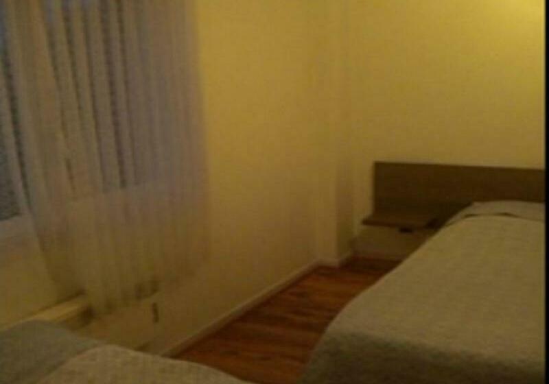 Quarto Triplo Estandar, Hôtel Du Ladhof