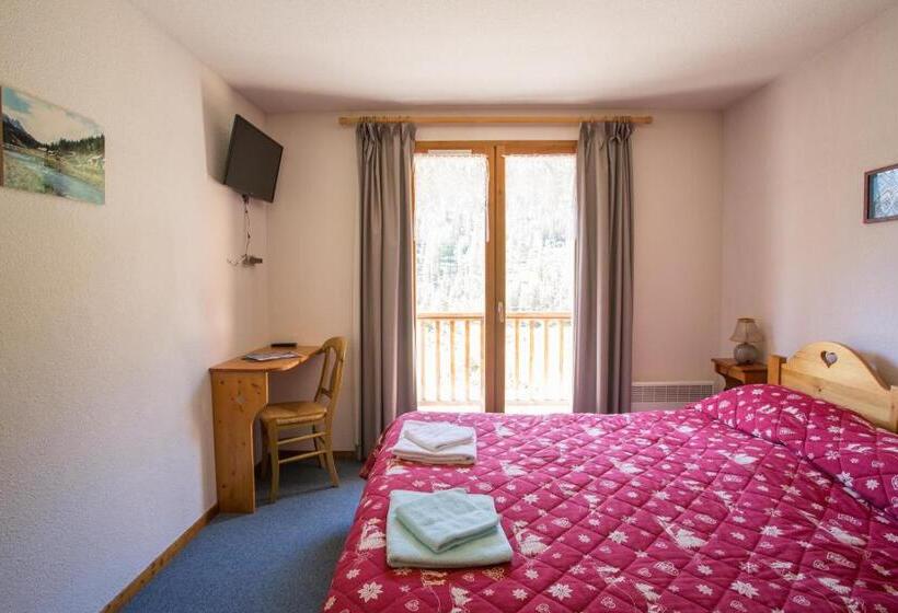 Семейный Номер, Hôtel L Echaillon