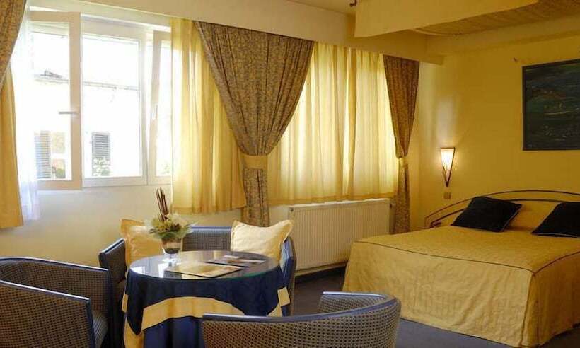 Family Suite, Les Reflets Jaunes