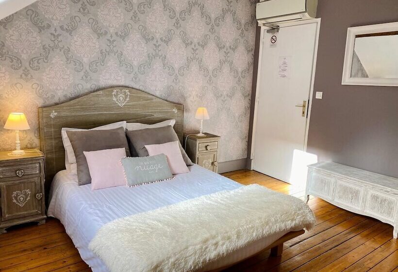 Номер Стандарт, Logis Hotel La Tourelle Du Beffroi