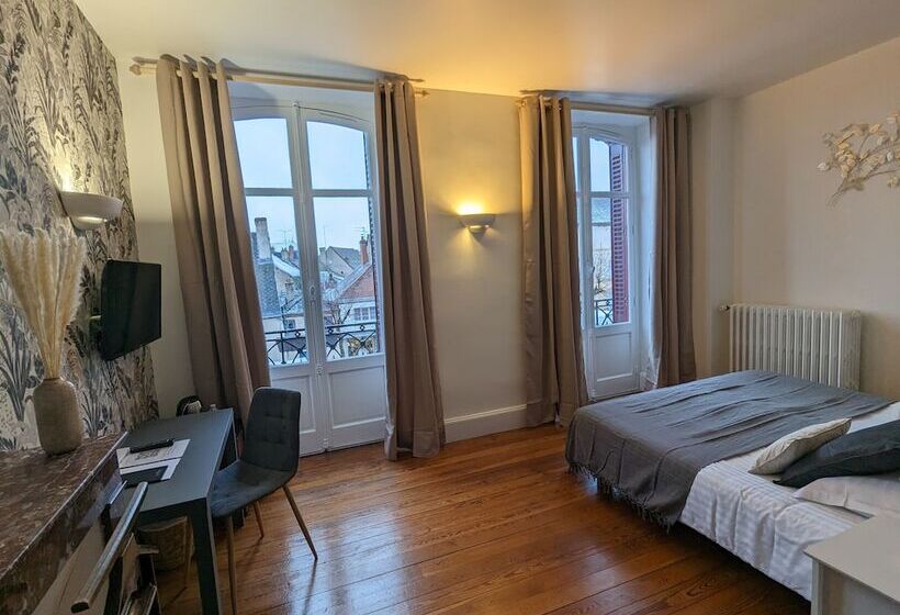 Номер Стандарт, Logis Hotel La Tourelle Du Beffroi