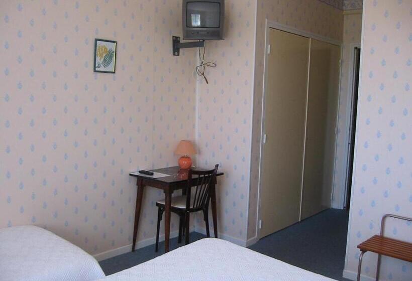 Номер Стандарт Трехместный, Auberge Béarn Bigorre