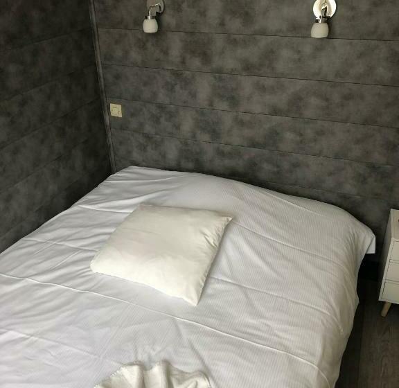 غرفة قياسية فردية, Escal Hôtel