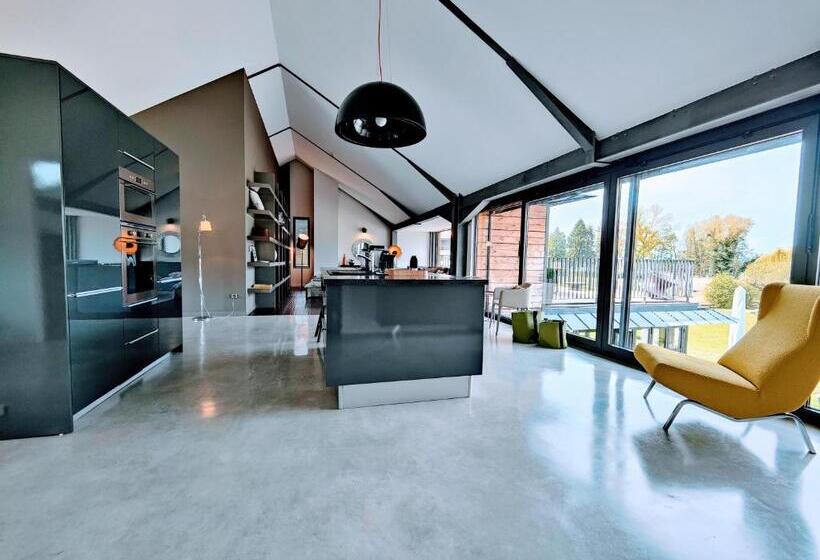 Номер Стандарт, Le Clos Marcel