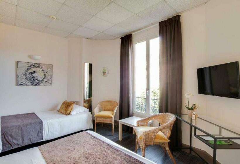 Quarto Triplo Estandar, Select